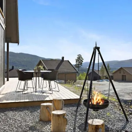 Casa vacanze Norefjell, Ny Og Flott 4 Soverom Noresund